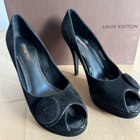 Louis Vuitton High Heels - Picture 2 of 5